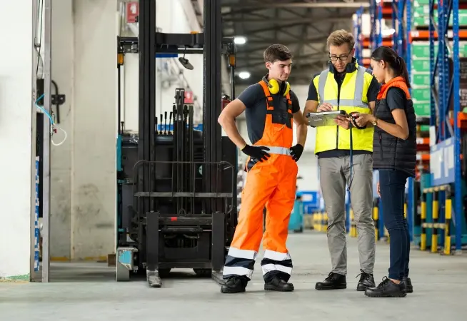 Get the frontline training report from RedThread Research, licensed by Schoox.